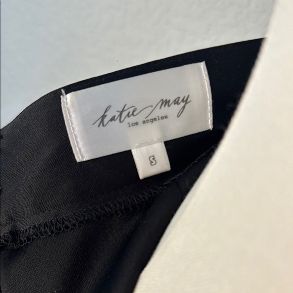 Katie May Black Skirt with High Slit - Picture 4 of 7